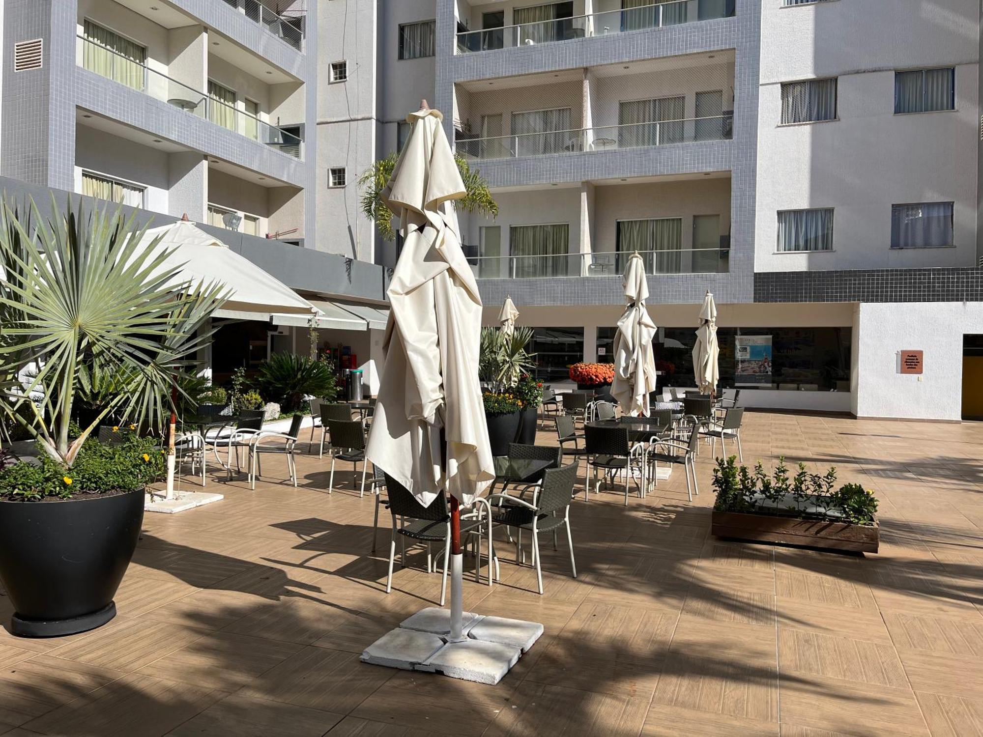 Flat 501 - Condominio Veredas Do Rio Quente - Diferenciado Com Ar Na Sala E No Quarto Εξωτερικό φωτογραφία